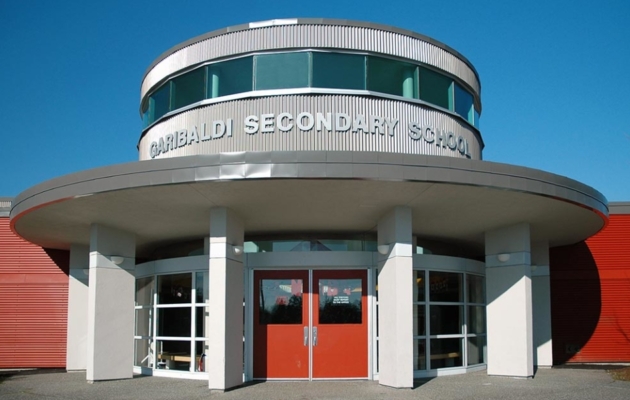 Garibaldi_Secondary-school-960x600_c